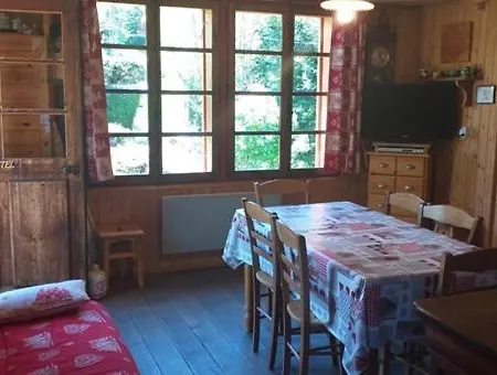 Chalet Les Vardasses - Typique Avec Jardin Et Vue Sur Les Montagnes
